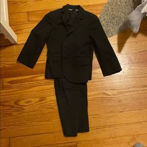Boy’s Crewcuts Navy suit - 2T